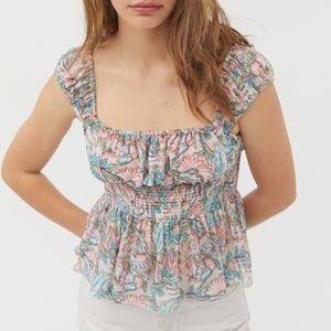 URBAN OUTFITTERS Cropped Chiffon Cap Sleeve Floral Top Shirt